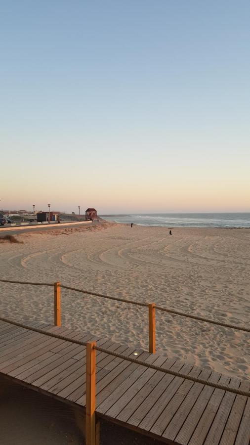 Beachwalk Guesthouse Esmoriz Esterno foto