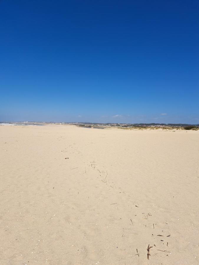Beachwalk Guesthouse Esmoriz Esterno foto